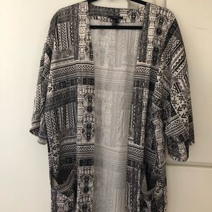 Forever 21 Kimono 👘